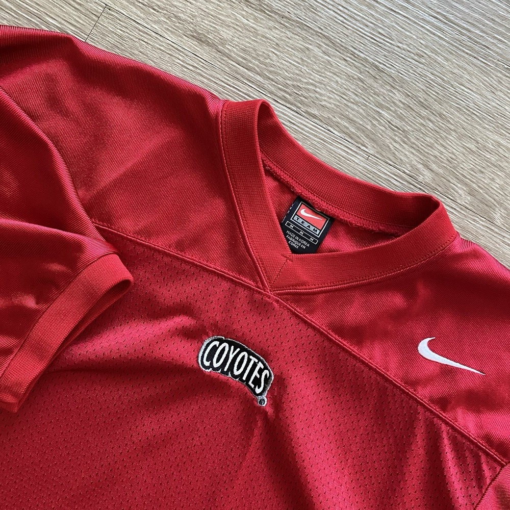 Nike Team South Dakota Coyotes Mesh Football Jersey Kid's M Red Y2K Collegiate